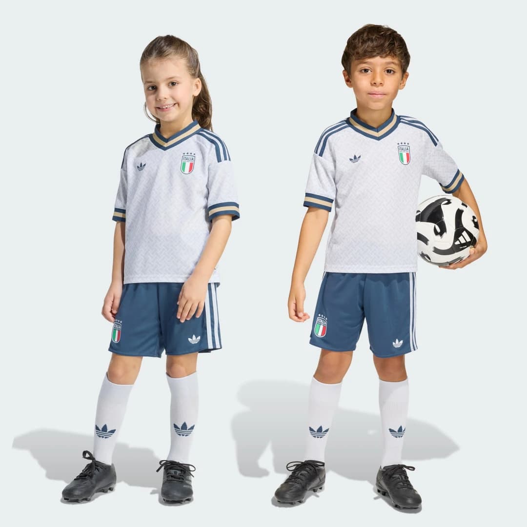 Adidas Mini-Kit Italie Extérieur 2026 - Junior